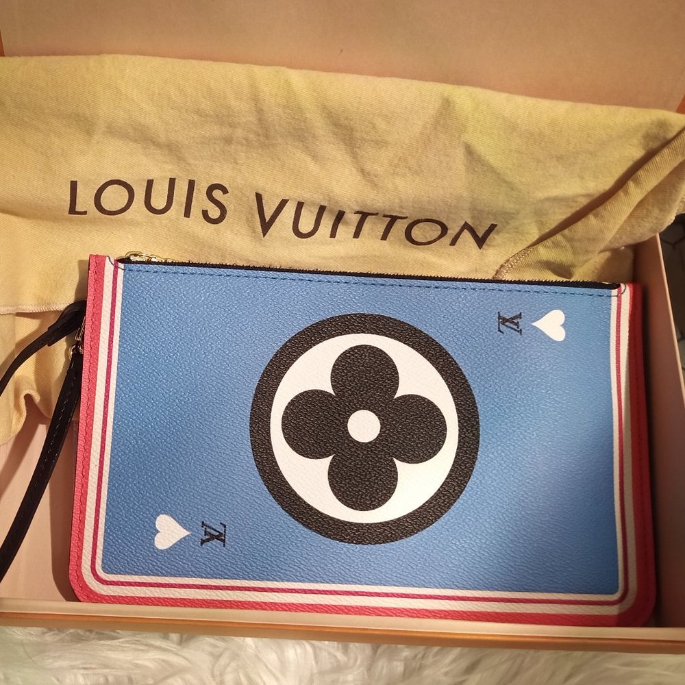 Like New! Ltd ED LV G@me On! Neverfull MM Pochette in Blue (w/ Dust Bag & Box)